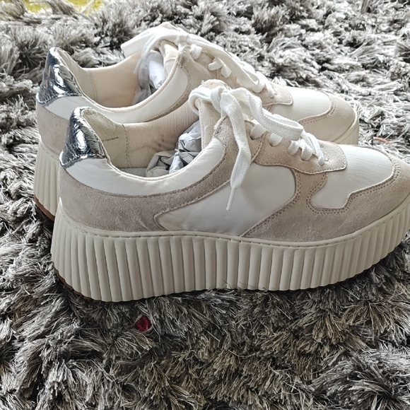 Dolce Vita Shoes - Dolce Vita White and Cream Platform Sneakers with Silver Accents